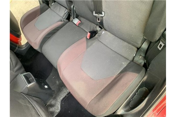 Recambio de asientos trasero izquierdo para seat altea (5p1) 2.0 tdi 16v referencia OEM IAM 5P0885375AA  