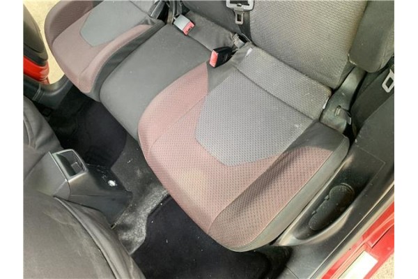 Recambio de asientos trasero izquierdo para seat altea (5p1) 2.0 tdi 16v referencia OEM IAM 5P0885375AA  