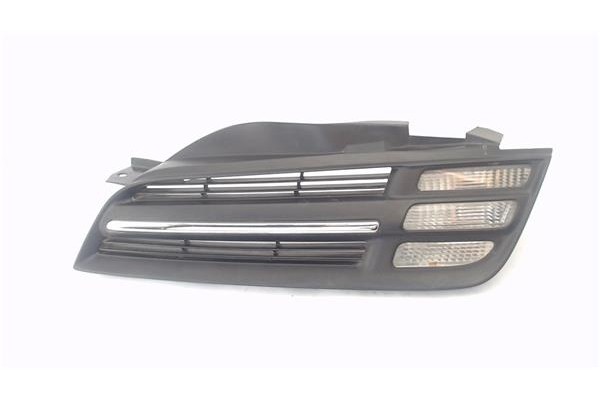 Recambio de rejilla paragolpes delantero izquierda para nissan micra (k12e) 1.2 16v referencia OEM IAM 62330AX600  