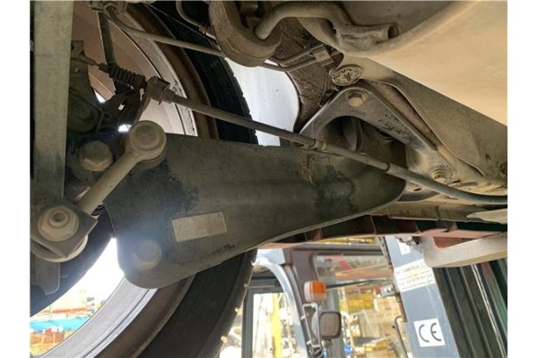 Recambio de brazo superior izquierdo suspension trasero para seat altea (5p1) 2.0 tdi 16v referencia OEM IAM 1K0505223K  