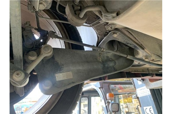 Recambio de brazo superior izquierdo suspension trasero para seat altea (5p1) 2.0 tdi 16v referencia OEM IAM 1K0505223K  