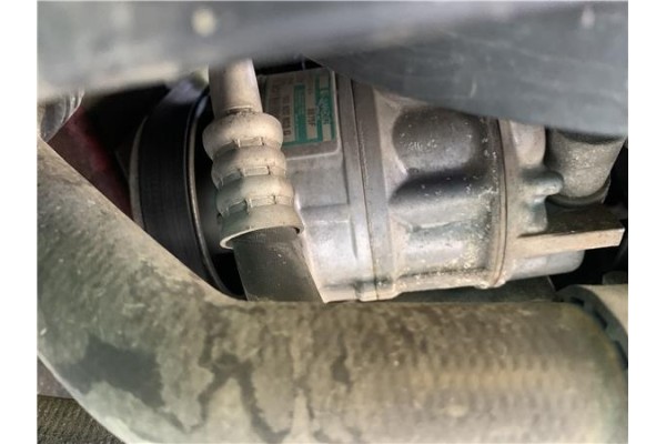Recambio de compresor aire acond. para seat altea (5p1) 2.0 tdi 16v referencia OEM IAM 1K0820803G 8675F 