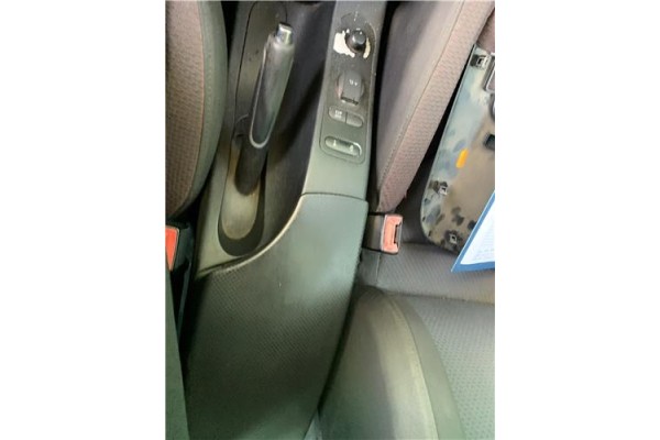 Recambio de consola para seat altea (5p1) 2.0 tdi 16v referencia OEM IAM 5P0863243F  