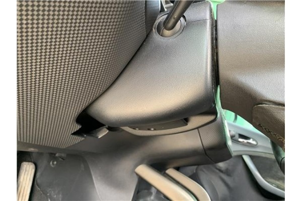 Recambio de embellecedor columna direccion para seat altea (5p1) 2.0 tdi 16v referencia OEM IAM 5P0858565B 5P0858566C1UQ 