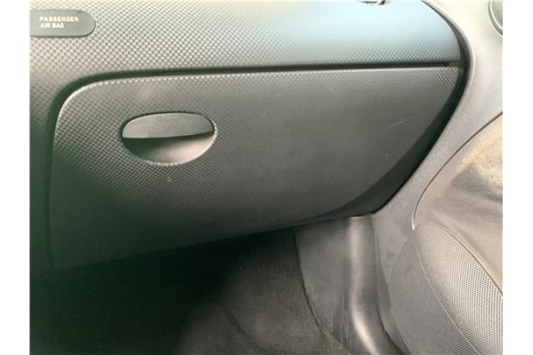 Recambio de guantera salpicadero para seat altea (5p1) 2.0 tdi 16v referencia OEM IAM 5P1857095D 5P1857121C 