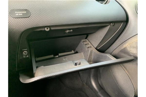 Recambio de guantera salpicadero para seat altea (5p1) 2.0 tdi 16v referencia OEM IAM 5P1857095D 5P1857121C 