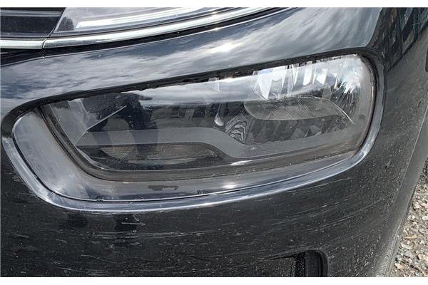 Recambio de faro delantero izquierdo para citroen c4 cactus 1.5 business class referencia OEM IAM YQ00052880  