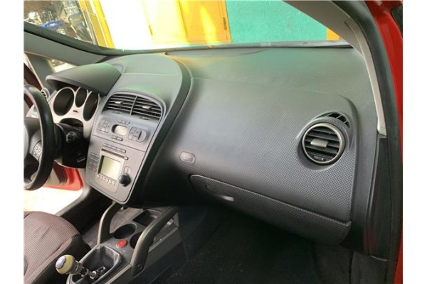 Recambio de kit airbag para seat altea (5p1) 2.0 tdi 16v referencia OEM IAM 5P0880201AJ 5P0880204E 