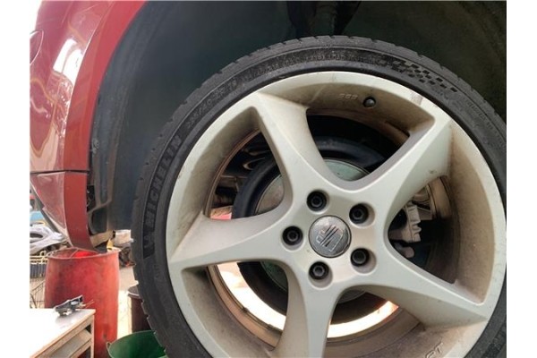 Recambio de llanta para seat altea (5p1) 2.0 tdi 16v referencia OEM IAM 5P0601025A  