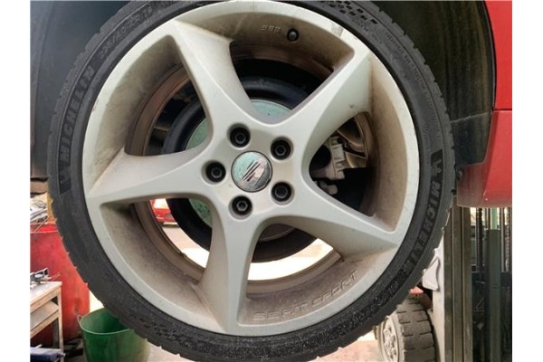 Recambio de llanta para seat altea (5p1) 2.0 tdi 16v referencia OEM IAM 5P0601025A  