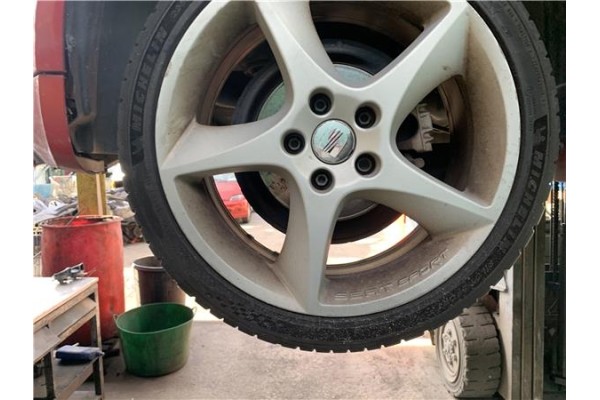 Recambio de llanta para seat altea (5p1) 2.0 tdi 16v referencia OEM IAM 5P0601025A  