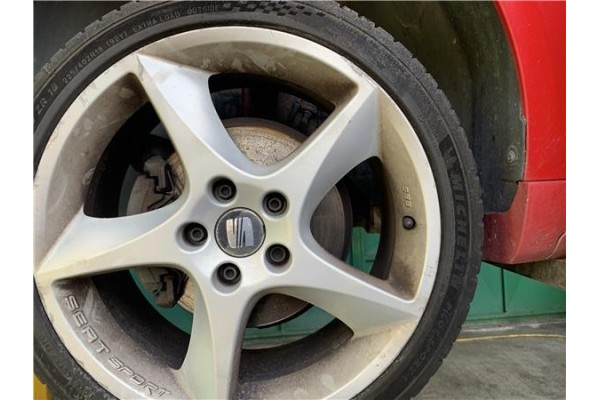 Recambio de llanta para seat altea (5p1) 2.0 tdi 16v referencia OEM IAM 5P0601025A  