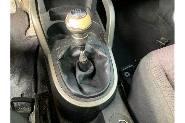 Recambio de palanca de cambio para seat altea (5p1) 2.0 tdi 16v referencia OEM IAM 1K0711112  