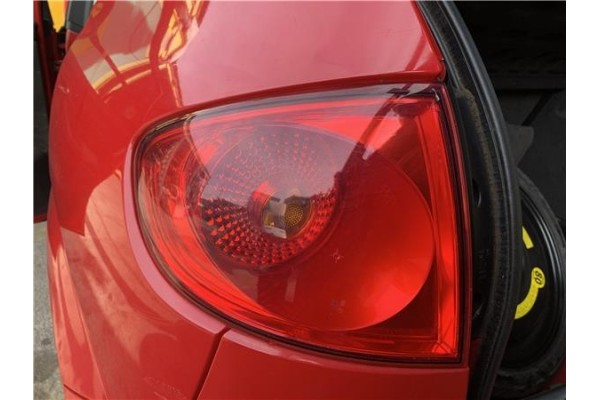 Recambio de piloto trasero izquierdo para seat altea (5p1) 2.0 tdi 16v referencia OEM IAM 5P0945111B  