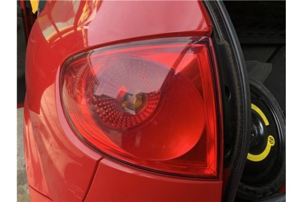 Recambio de piloto trasero izquierdo para seat altea (5p1) 2.0 tdi 16v referencia OEM IAM 5P0945111B  