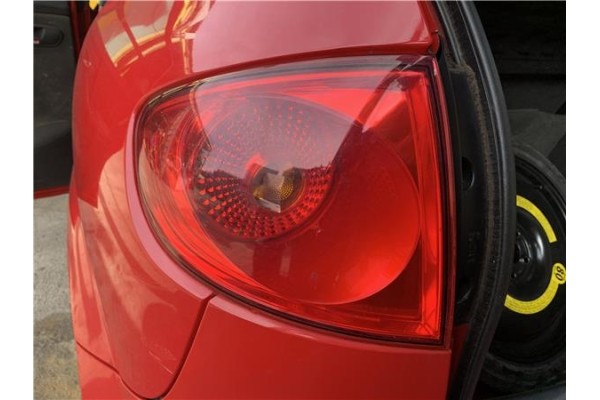 Recambio de piloto trasero izquierdo para seat altea (5p1) 2.0 tdi 16v referencia OEM IAM 5P0945111B  