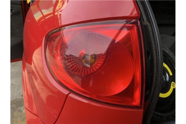 Recambio de piloto trasero izquierdo para seat altea (5p1) 2.0 tdi 16v referencia OEM IAM 5P0945111B  