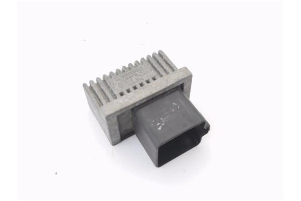 Recambio de caja precalentamiento para renault megane ii berlina 3p 1.5 authentique confort referencia OEM IAM 7700115078  
