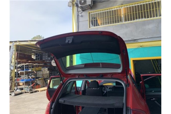 Recambio de porton trasero para seat altea (5p1) 2.0 tdi 16v referencia OEM IAM 5P0827024  