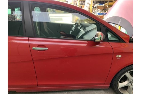Recambio de puerta delantero derecha para seat altea (5p1) 2.0 tdi 16v referencia OEM IAM 5P0831056  