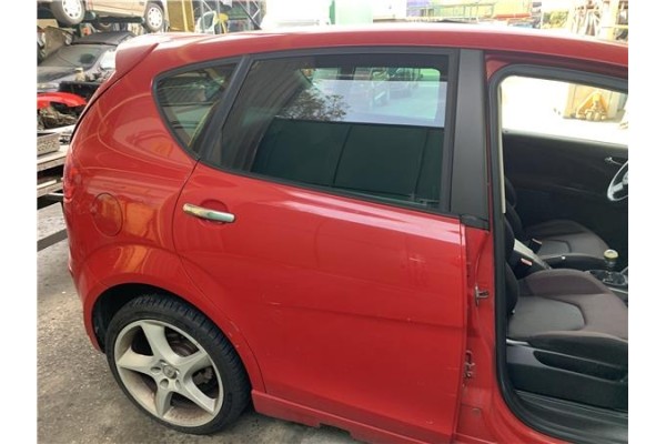Recambio de puerta trasero derecha para seat altea (5p1) 2.0 tdi 16v referencia OEM IAM 5P0833056  