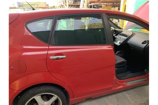 Recambio de puerta trasero derecha para seat altea (5p1) 2.0 tdi 16v referencia OEM IAM 5P0833056  