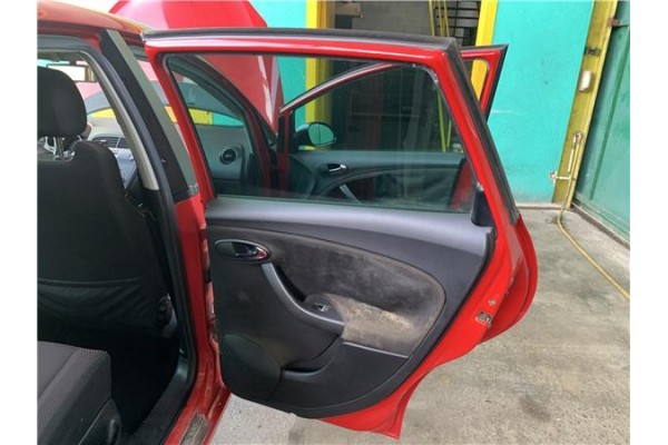 Recambio de puerta trasero derecha para seat altea (5p1) 2.0 tdi 16v referencia OEM IAM 5P0833056  