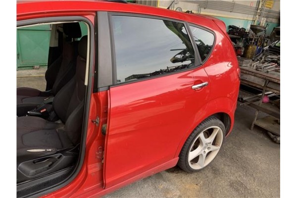 Recambio de puerta trasero izquierda para seat altea (5p1) 2.0 tdi 16v referencia OEM IAM 5P0833055  