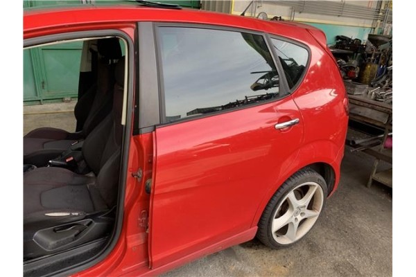 Recambio de puerta trasero izquierda para seat altea (5p1) 2.0 tdi 16v referencia OEM IAM 5P0833055  