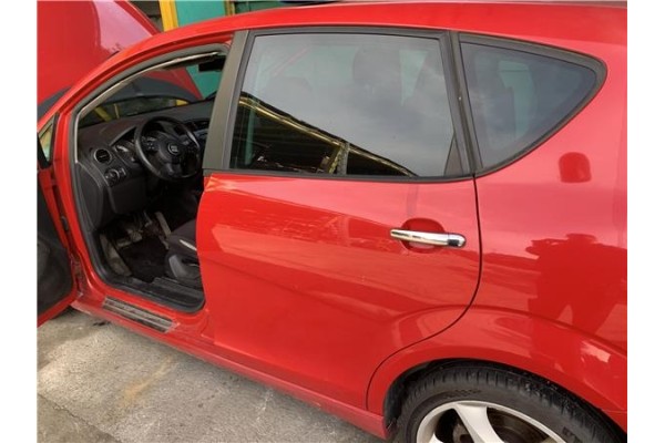 Recambio de puerta trasero izquierda para seat altea (5p1) 2.0 tdi 16v referencia OEM IAM 5P0833055  