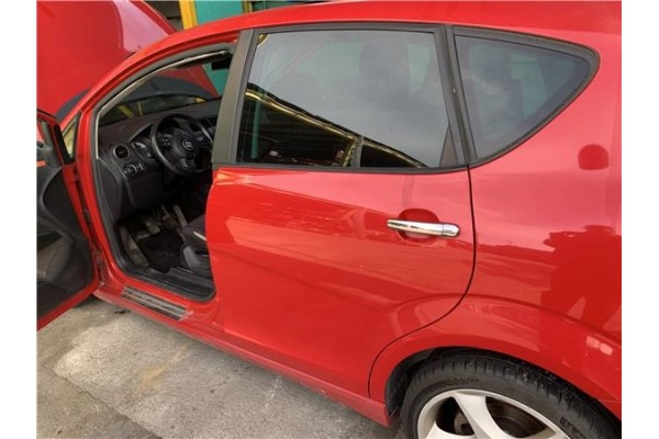 Recambio de puerta trasero izquierda para seat altea (5p1) 2.0 tdi 16v referencia OEM IAM 5P0833055  