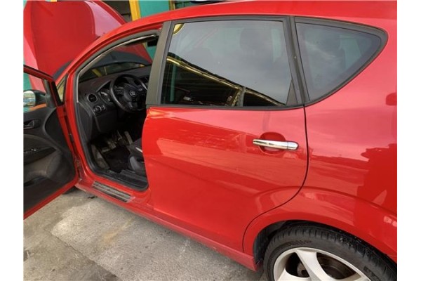 Recambio de puerta trasero izquierda para seat altea (5p1) 2.0 tdi 16v referencia OEM IAM 5P0833055  