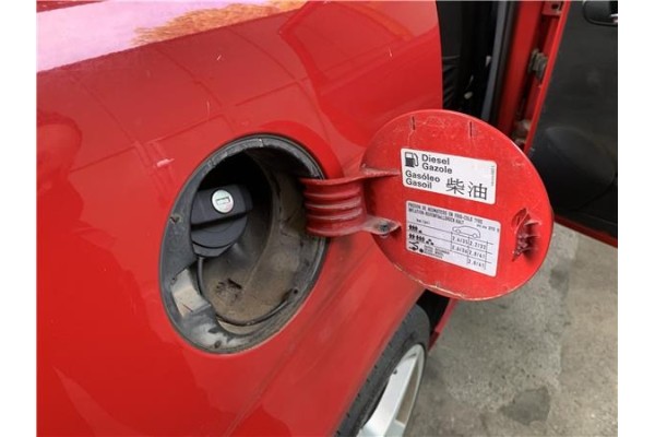 Recambio de tapa exterior combustible para seat altea (5p1) 2.0 tdi 16v referencia OEM IAM 5P0809905D  