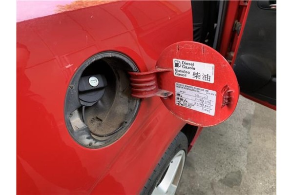 Recambio de tapa exterior combustible para seat altea (5p1) 2.0 tdi 16v referencia OEM IAM 5P0809905D  