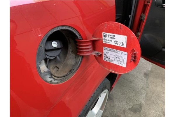 Recambio de tapa exterior combustible para seat altea (5p1) 2.0 tdi 16v referencia OEM IAM 5P0809905D  