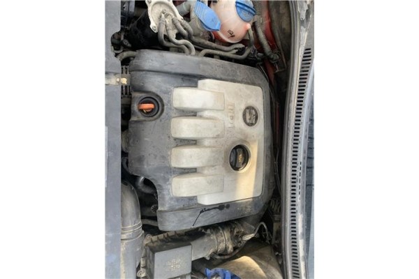 Recambio de tapa motor para seat altea (5p1) 2.0 tdi 16v referencia OEM IAM 03G103925BF  