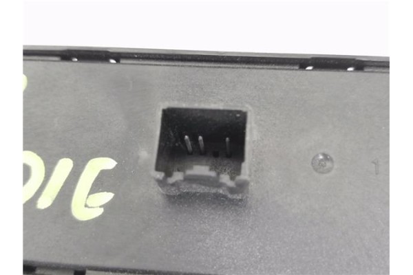 Recambio de mando elevalunas delantero izquierdo para ford mondeo iv 2.0 tdci referencia OEM IAM 7S7T14A132BC  