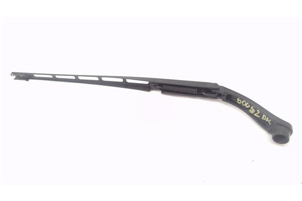 Recambio de brazo limpiaparabrisas delantero derecho para citroen c5 tourer 2.0 business class referencia OEM IAM 6429EY  
