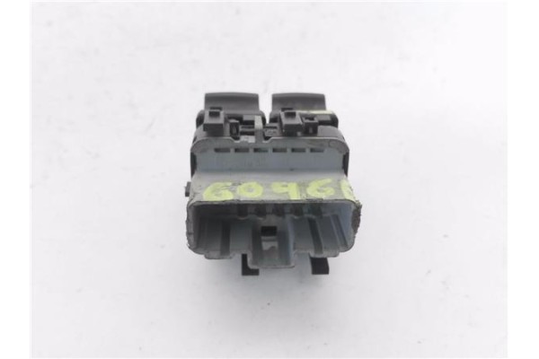 Recambio de mando elevalunas delantero izquierdo para renault megane ii (bm0/1_, cm0/1_) 1.6 16v (bm0c, cm0c) referencia OEM IAM