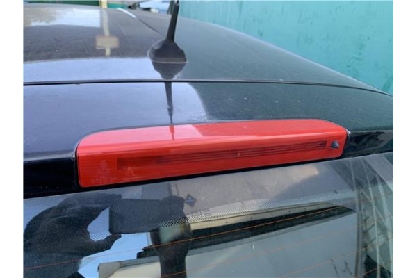 Recambio de luz central de freno para renault grand scénic iii (jz0/1_) 1.5 dci referencia OEM IAM A052480 208125 