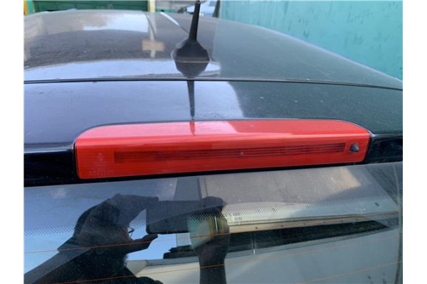 Recambio de luz central de freno para renault grand scénic iii (jz0/1_) 1.5 dci referencia OEM IAM A052480 208125 