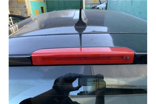 Recambio de luz central de freno para renault grand scénic iii (jz0/1_) 1.5 dci referencia OEM IAM A052480 208125 