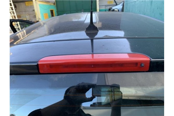 Recambio de luz central de freno para renault grand scénic iii (jz0/1_) 1.5 dci referencia OEM IAM A052480 208125 