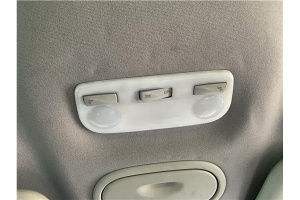 Recambio de luz delantero central techo para renault grand scénic iii (jz0/1_) 1.5 dci referencia OEM IAM 264300008R  