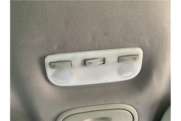 Recambio de luz delantero central techo para renault grand scénic iii (jz0/1_) 1.5 dci referencia OEM IAM 264300008R  