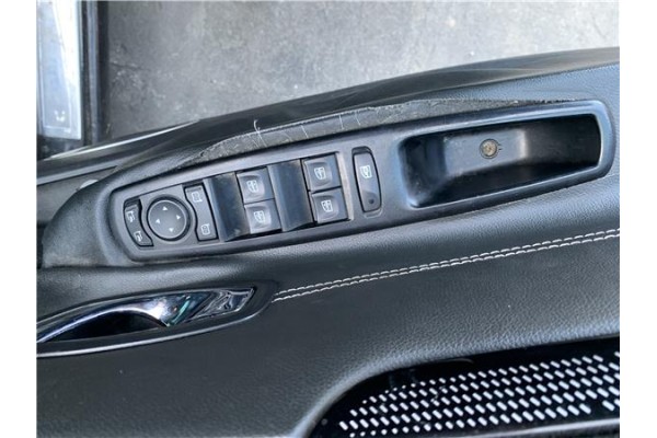 Recambio de mando elevalunas delantero izquierdo para renault grand scénic iii (jz0/1_) 1.5 dci referencia OEM IAM 809610017R  