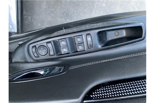 Recambio de mando elevalunas delantero izquierdo para renault grand scénic iii (jz0/1_) 1.5 dci referencia OEM IAM 809610017R  