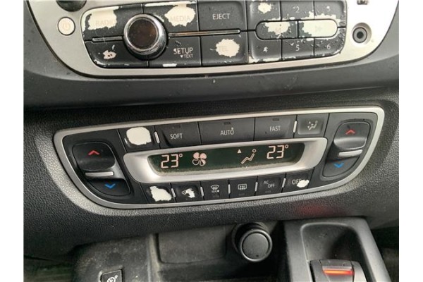 Recambio de mandos climatizador para renault grand scénic iii (jz0/1_) 1.5 dci referencia OEM IAM 275103596R  