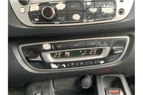 Recambio de mandos climatizador para renault grand scénic iii (jz0/1_) 1.5 dci referencia OEM IAM 275103596R  