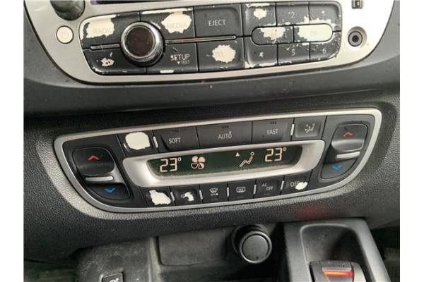 Recambio de mandos climatizador para renault grand scénic iii (jz0/1_) 1.5 dci referencia OEM IAM 275103596R  
